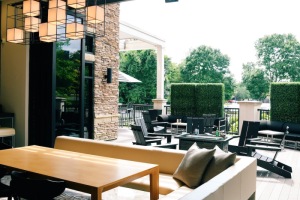 Large lounge with large sliding door 